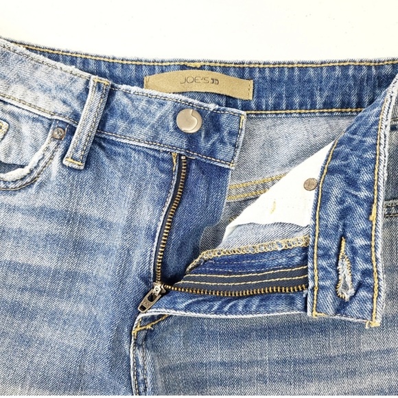 Joes Jeans - Asymmetrical frayed Jean shorts - Picture 6 of 6